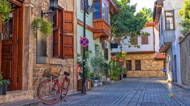 Antalya'da nerede kalınır kaleiçi otelleri