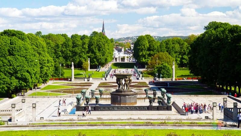 Oslo gezilecek yerler Vigeland Sculpture Park