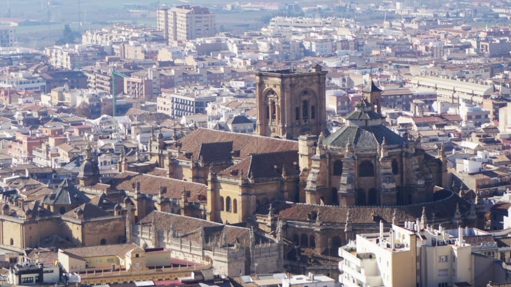 granada katedrali Granada Katedrali – Rönesans mimarisinin zarif örneği