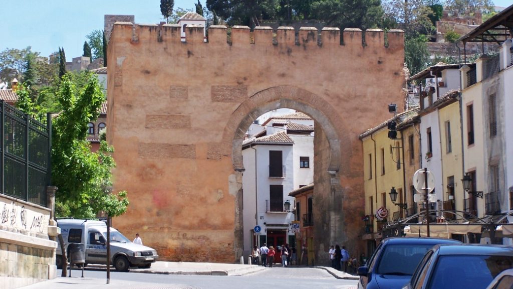 puerta de elvira granada Puerta de Elvira – Granada’nın tarihi şehir kapısı