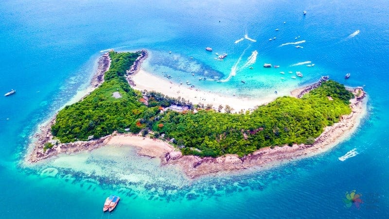 Koh Larn Island places to visit in Pattaya