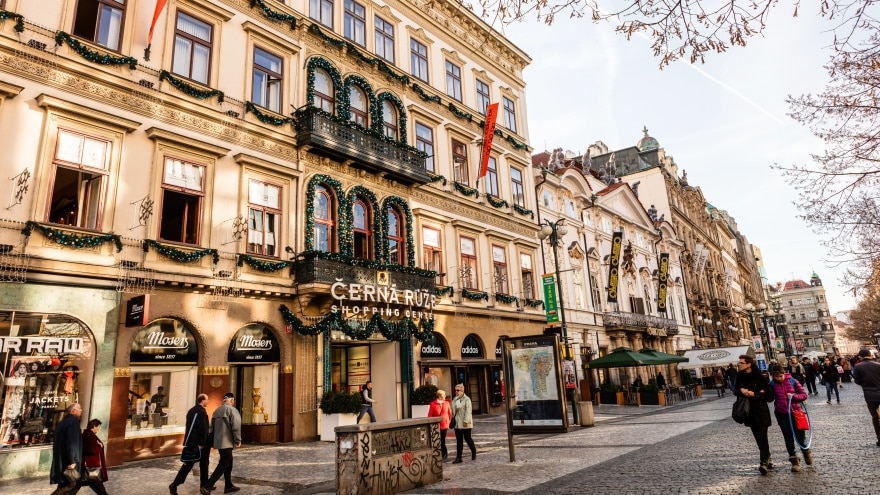 Na Prikope Prag'da alışveriş yapılacak caddeler