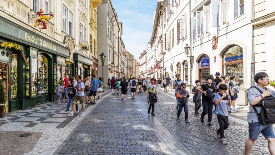 Celetna Prag'da alışveriş yapılacak caddeler