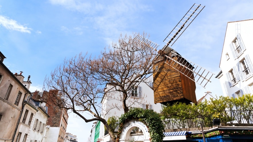 Montmartre Tepesi Moulin de la Galette