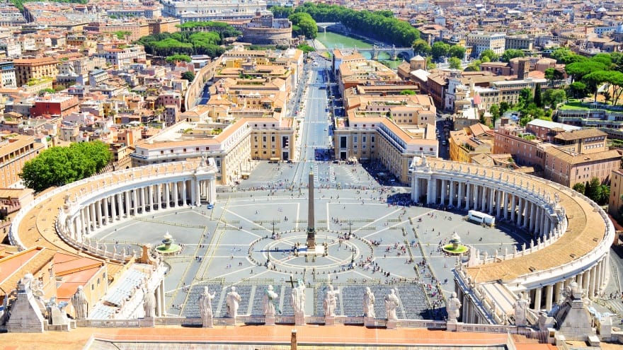 Aziz Petrus Meydanı Vatikan gezisi hakkında bilgiler