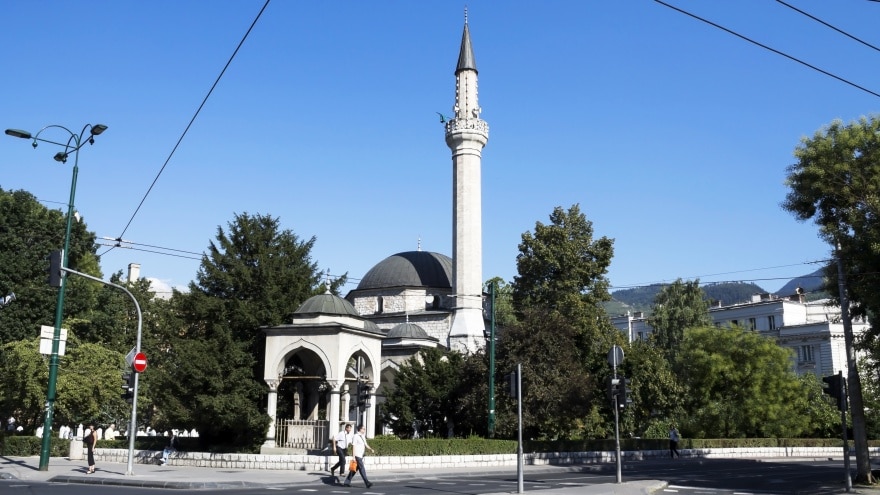 Ali Pasa Camii Saraybosna gezilecek yerler