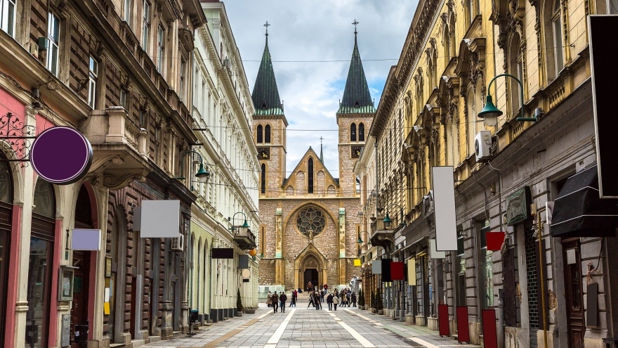 Saraybosna Katedrali Saraybosna gezilecek yerler