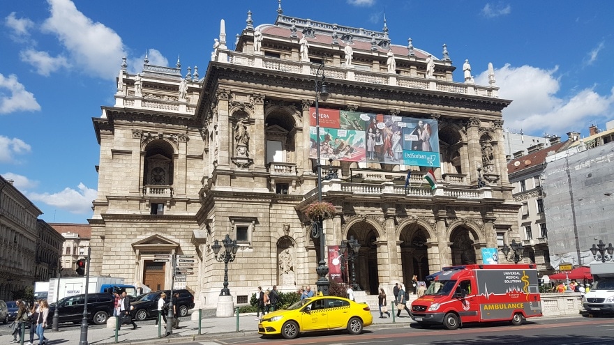 Opera Binası Budapeşte'de nereler gezilir