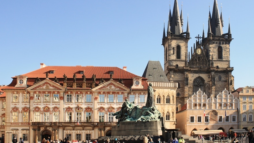 Tyn Kilisesi Prag gezilecek yerler