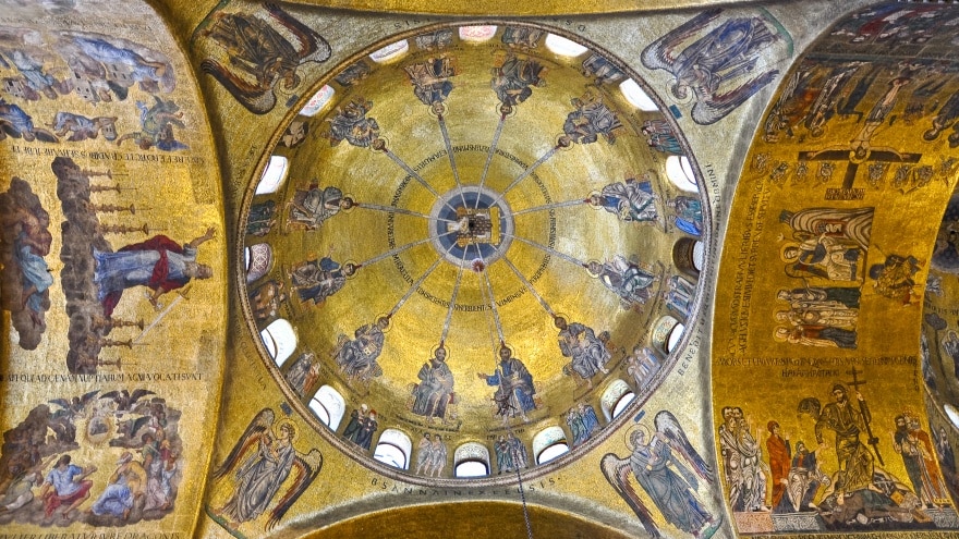 San Marco Bazilikası içerisinde görülecek yerler