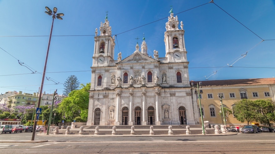 Basilica da Estrela Lizbon'da gezilecek yerler