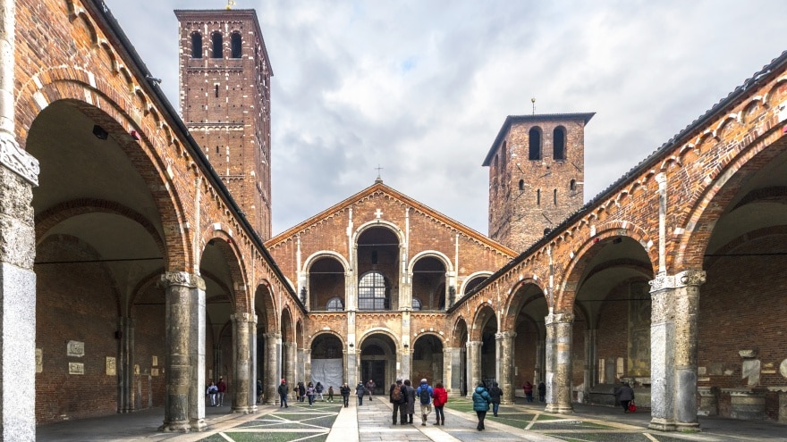 Basilica di Sant Ambrogio Milano gezilecek yerler