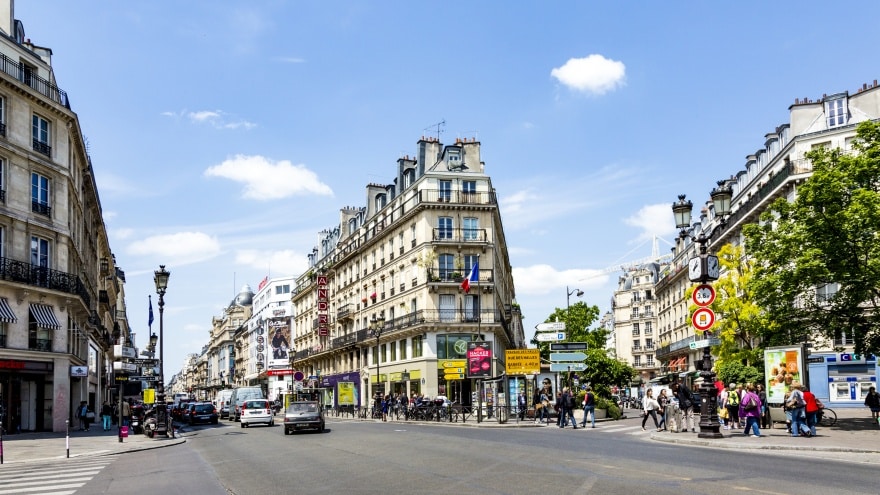 Rue di Rivoli Paris'te nerede alışveriş yapılır?