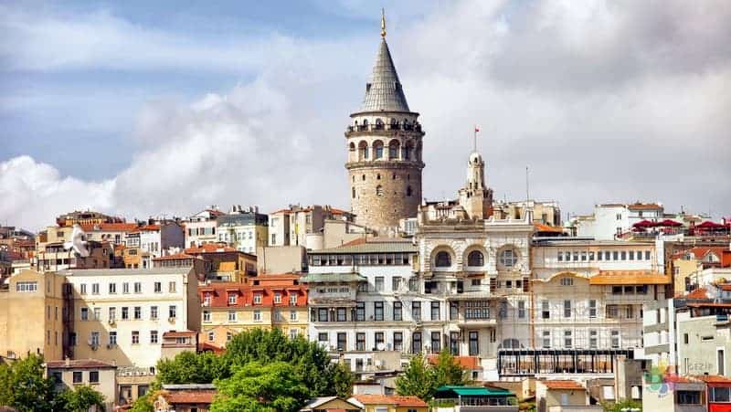 galata kulesi istanbul'da gezilmesi gereken yerler