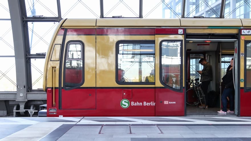 Berlin Havaalanı S-Bahn
