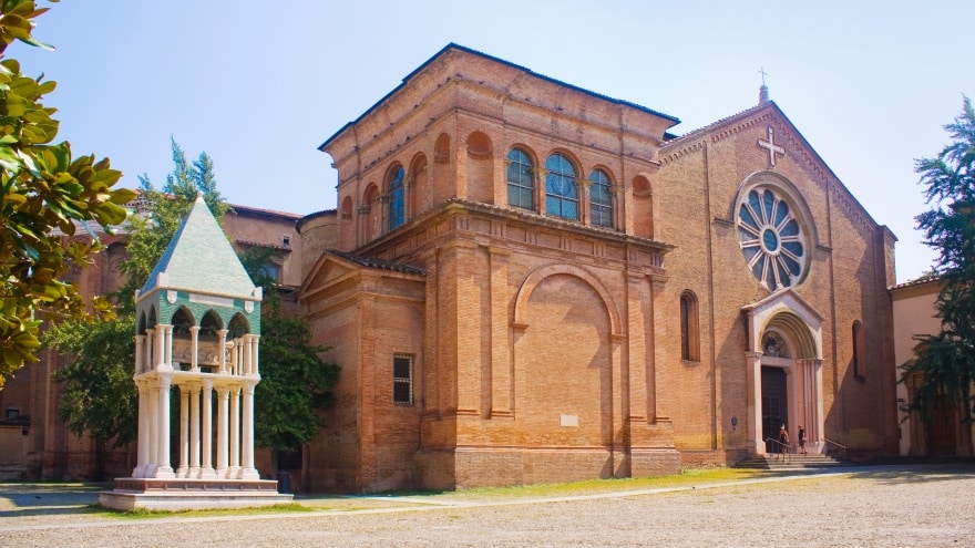 Basilica of San Domenico Bologna gezilecek yerler