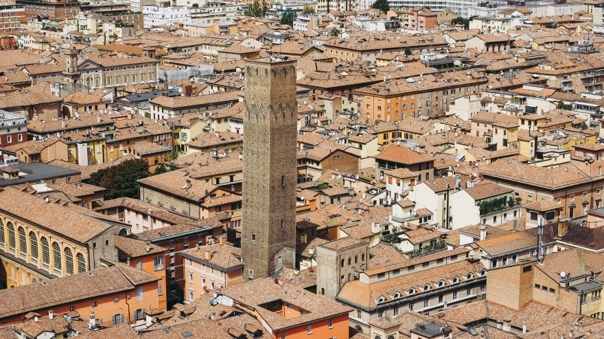 Torre Prendiparte Bologna gezilecek yerler