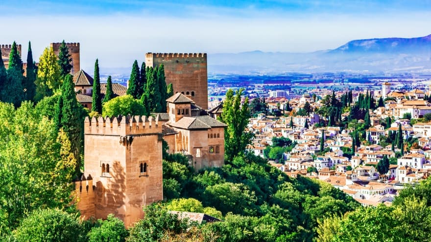 Granada'da ne yapılır?