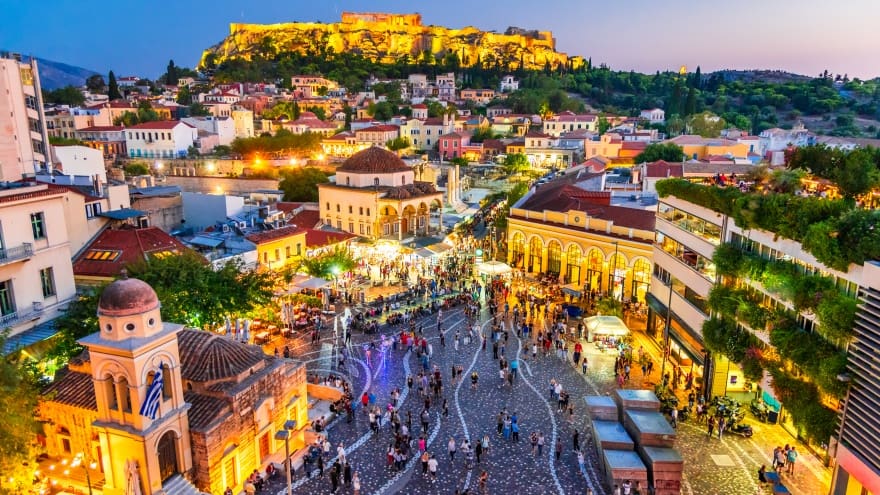Monastiraki Meydanı Atina'da ne yapılır?