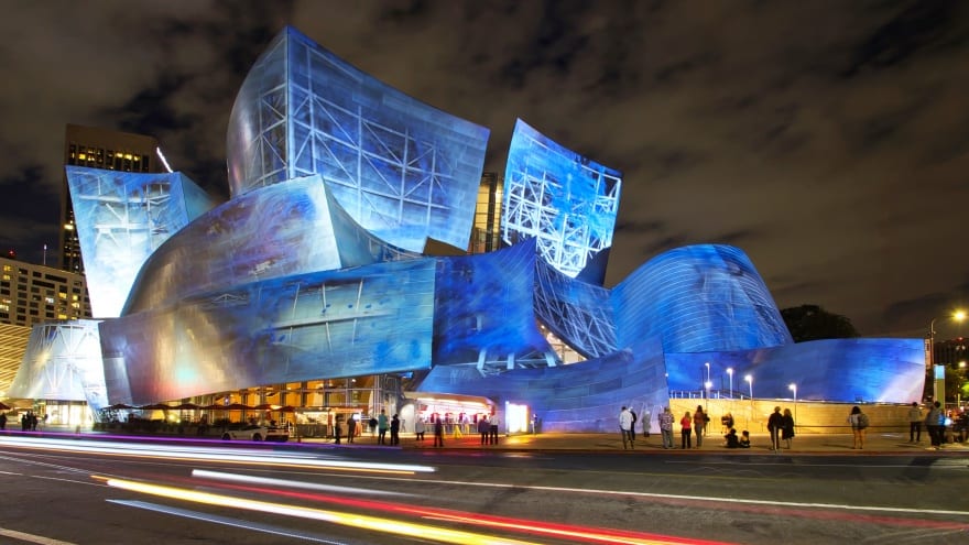Walt Disney Concert Hall Los Angeles'ta ne yapılır?