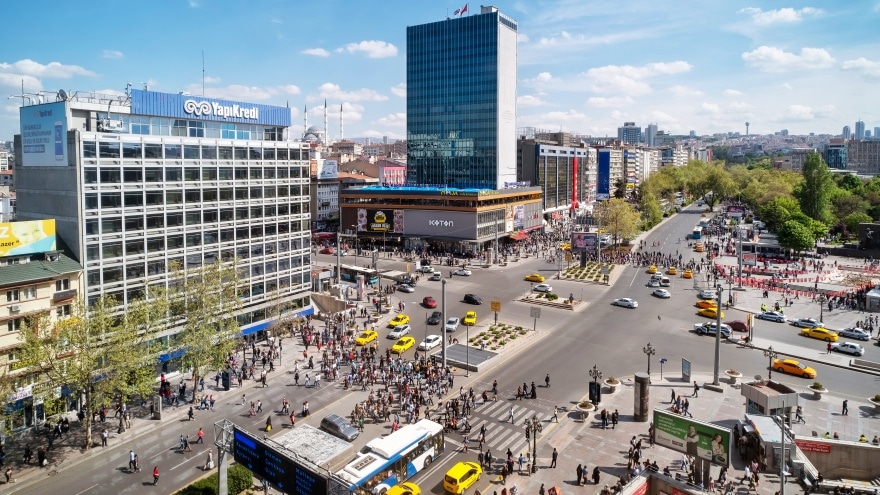 Kızılay Meydanı Ankara'da gezilmesi gereken yerler