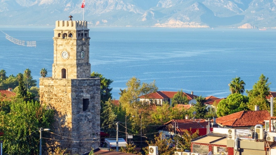 Saat Kulesi Antalya hakkında bilgiler