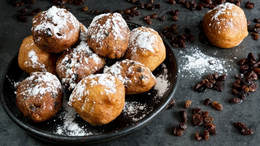 Amsterdam yemekleri Oliebollen