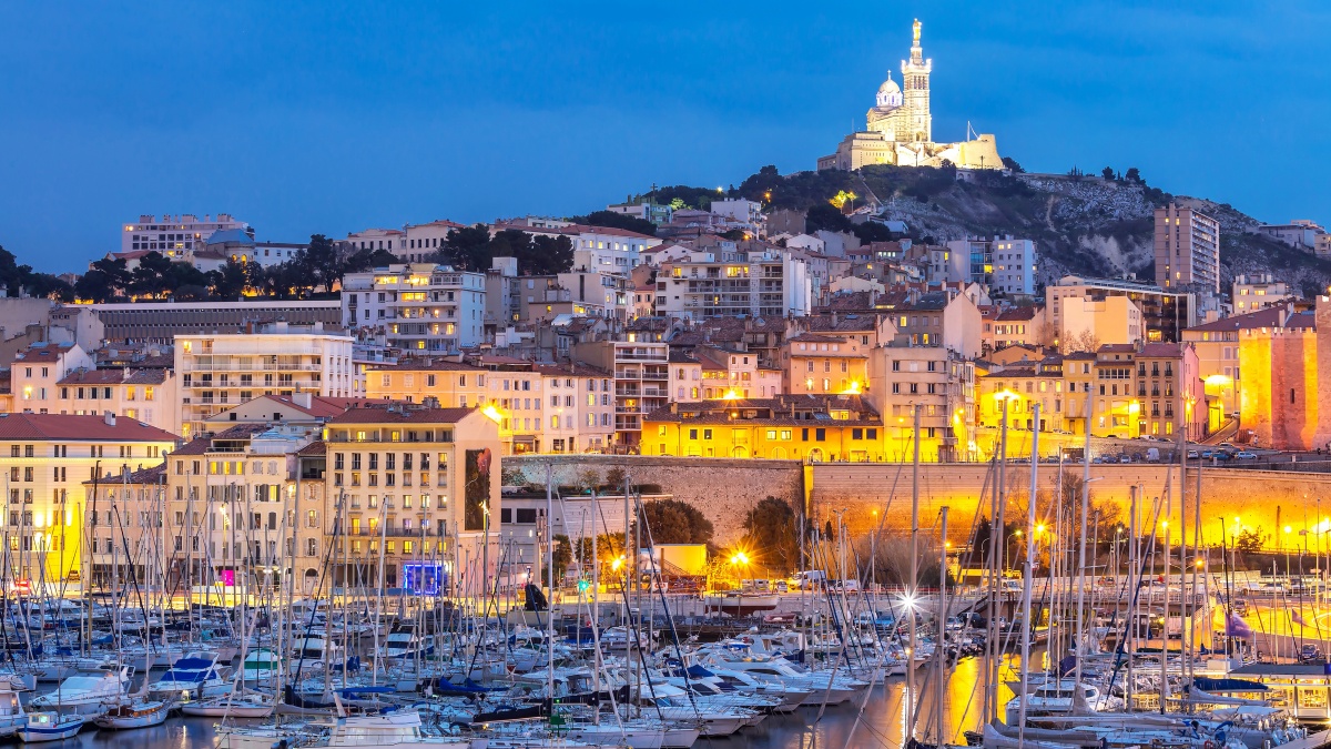 Marsilya'da nerede kalınır?