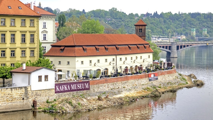 Franz Kafka Müzesi Prag gezilecek yerler