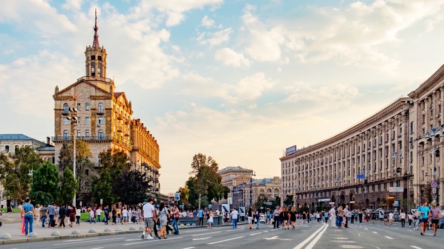 Khreshchatyk Caddesi Kiev'de görülmesi gereken yerler