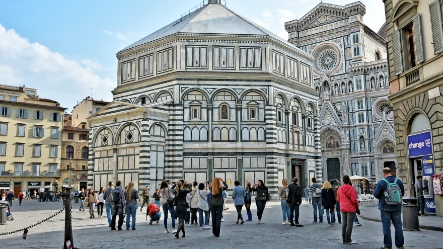 Piazza del Duomo Floransa'da gezilecek yerler