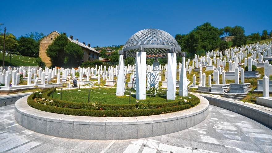 Kovaçi Şehitlik Mezarlğı Saraybosna'da gezilmesi gereken yerler