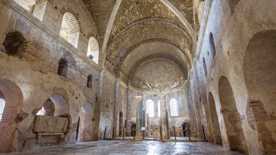 St Nicholas Kilisesi Antalya çevresinde gezilecek yerler