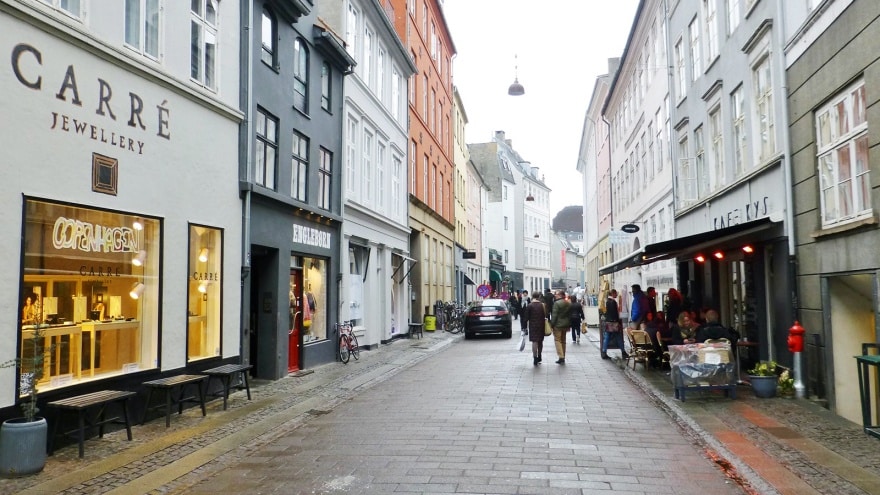 Laederstraede Kopenhag'da nerede alışveriş yapılır?