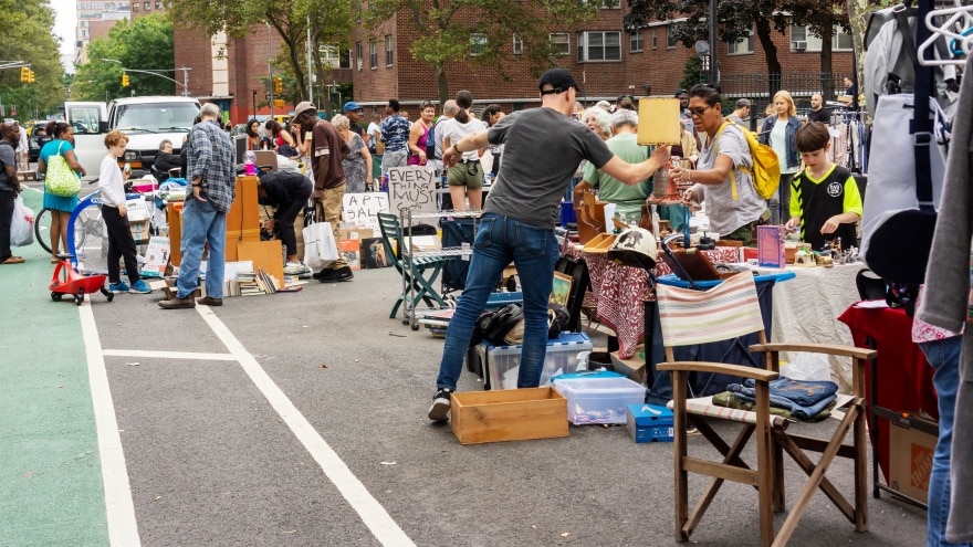 Chelsea Flea Market New York sokak pazarı