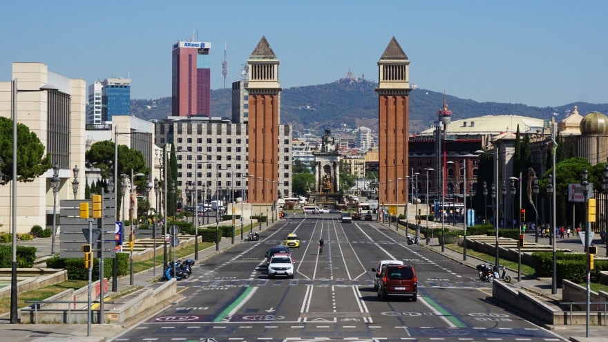 Plaça d'Espanya Barselona'da görülecek yerler