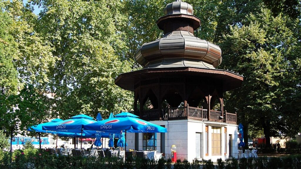 at meydani parki saraybosna At Meydanı Parkı – Dinlenmek ve yürüyüş için yeşil bir durak
