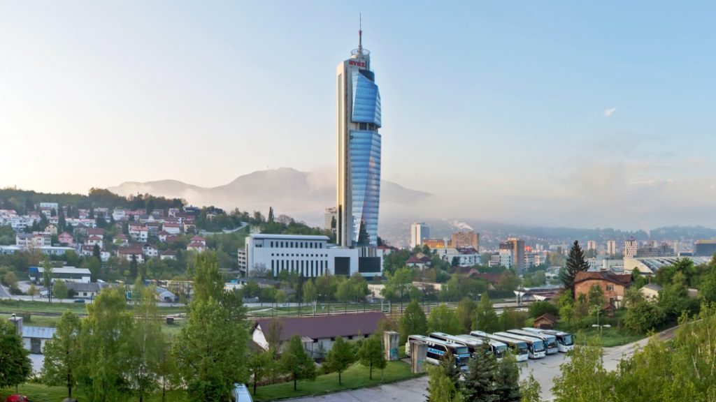 avaz twist tower saraybosna Avaz Twist Tower – Şehrin en yüksek ve modern yapısı