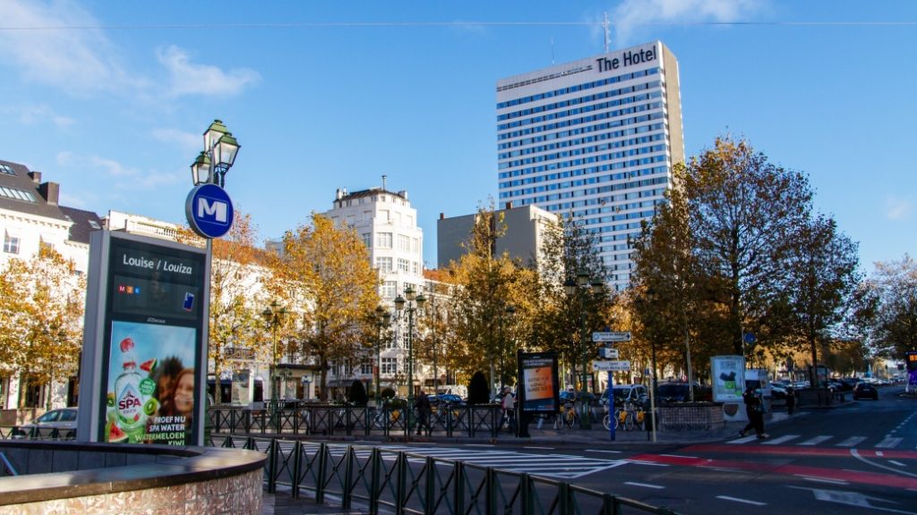 Avenue Louise, Brüksel’in lüks alışveriş ve iş caddelerinden biridir