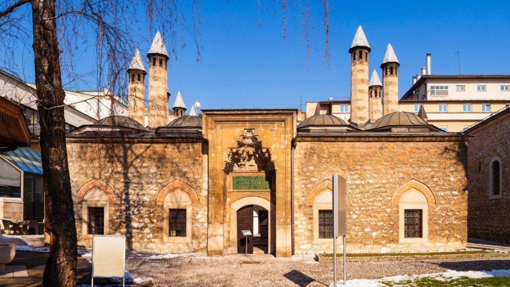gazi husrev bey medresesi saraybosna Gazi Hüsrev Bey Medresesi – Eğitim tarihinin köklü durağı