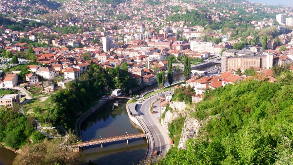 miljacka nehri saraybosna Miljacka Nehri – Saraybosna’yı ikiye bölen sakin su yolu