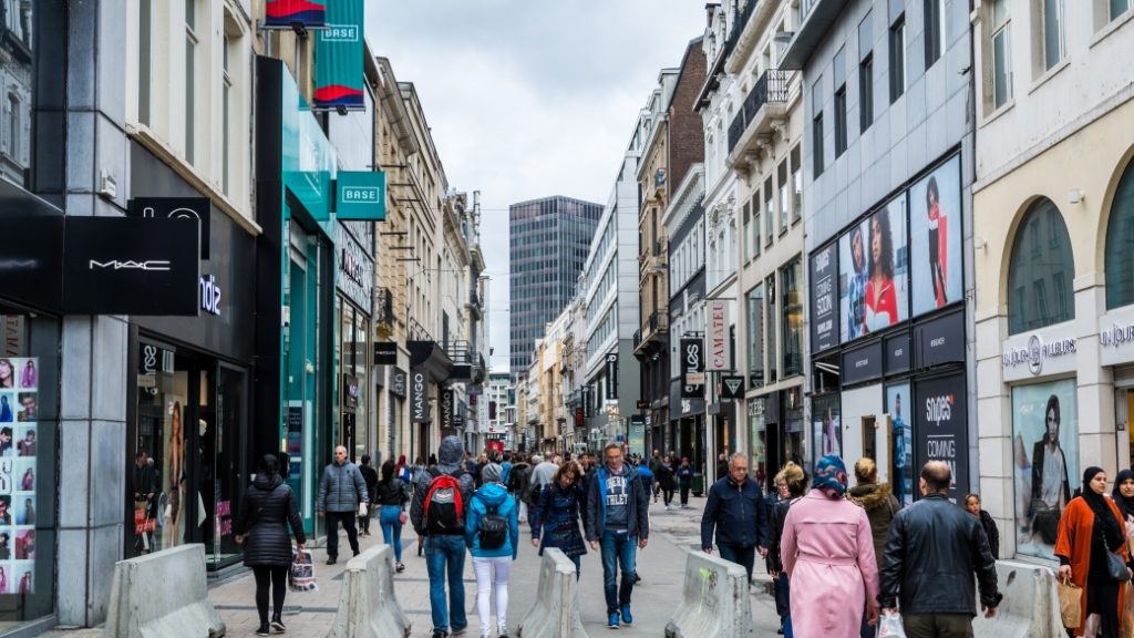 Rue Neuve, Brüksel’in en popüler alışveriş caddelerinden biridir