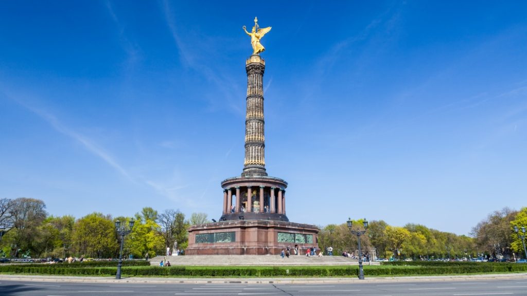 tiergarten zafer aniti berlin Tiergarten & Zafer Anıtı – Doğayla İç İçe Tarih