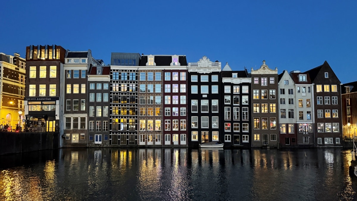 Amsterdam'da nerede kalınır?