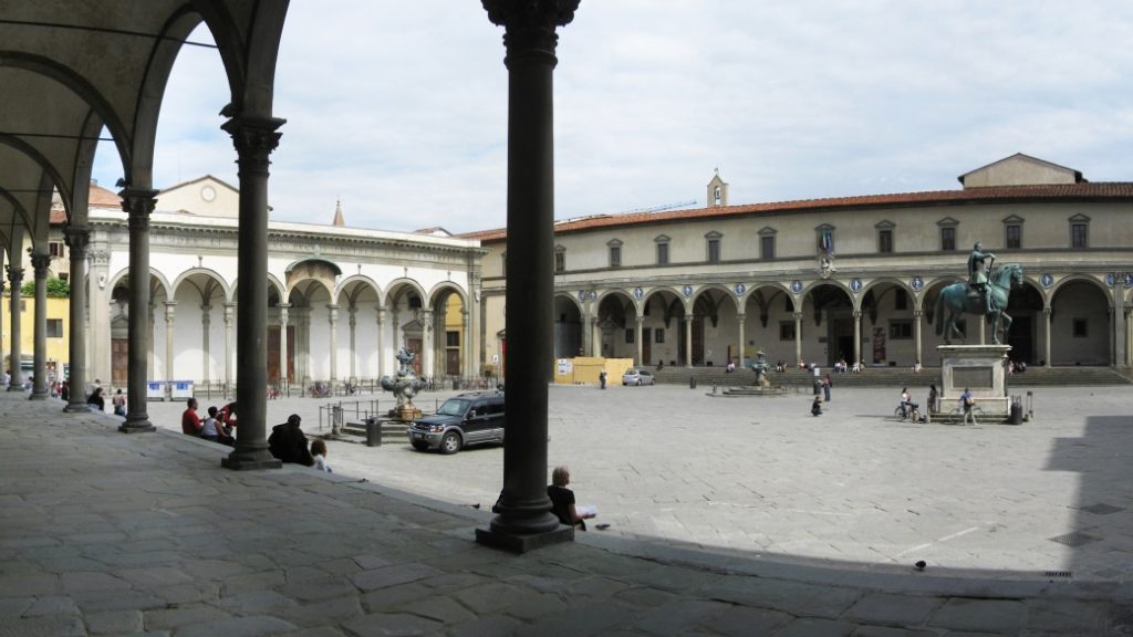 Piazza della Santissima Annunziata – Floransa’nın zarif meydanı