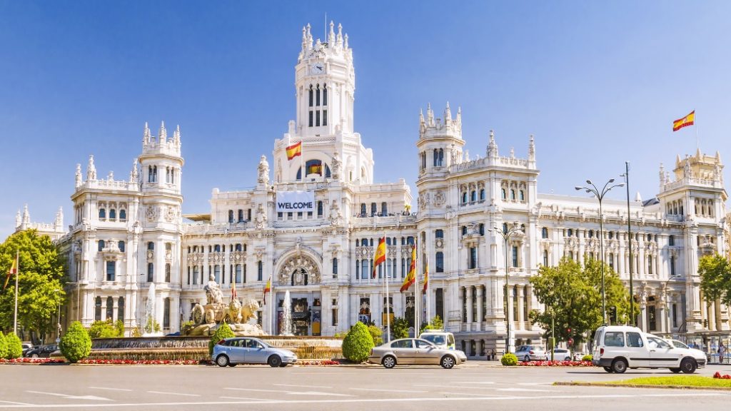 plaza de cibeles madrid Plaza de Cibeles – Madrid’in ikonik buluşma noktası