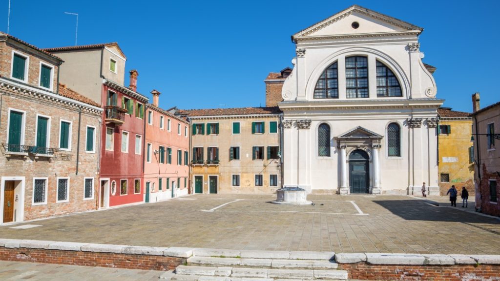 squero di san trovaso venedik Squero di San Trovaso – Geleneksel gondol yapım atölyesi