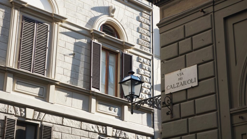 Via dei Calzaiuoli – Tarih ile alışverişin birleştiği rota