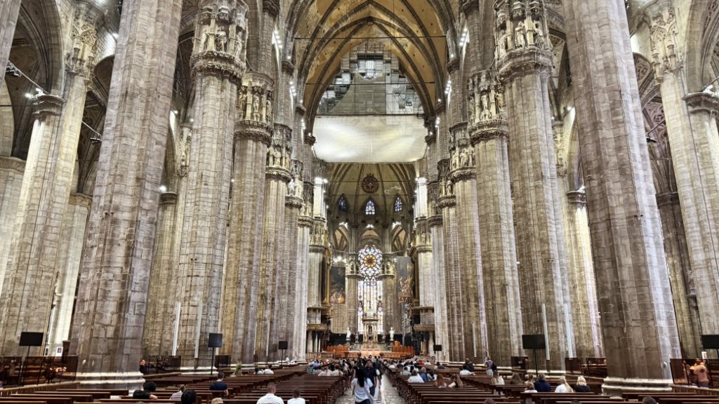 Duomo di Milano – Gotik zarafetin simgesi