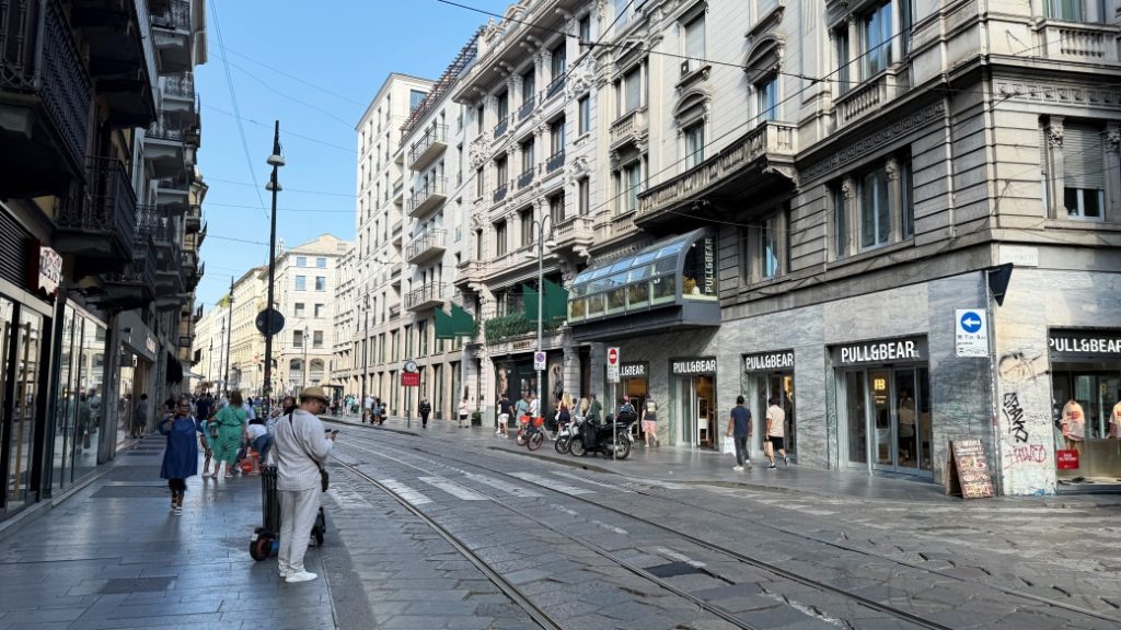 Via Torino – Gençlerin favori alışveriş caddesi